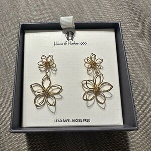 House of Harlow 1960 Gold 3D Flower Earrings NIB